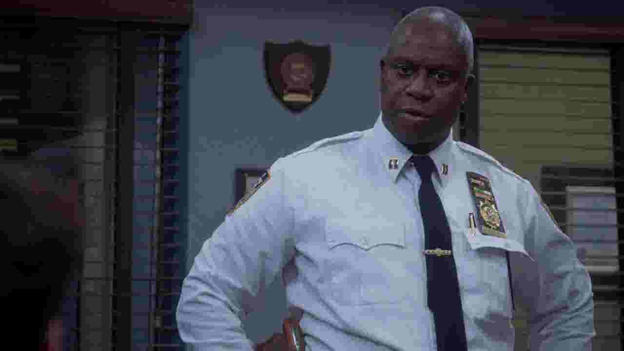 Brooklyn Nine Nine Cold Open High Five Scene 7783