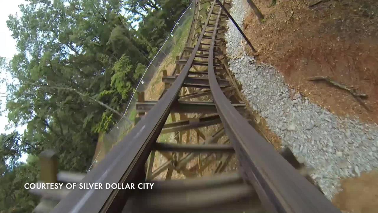 Outlaw Run Front seat ride on the Silver Dollar City roller coaster